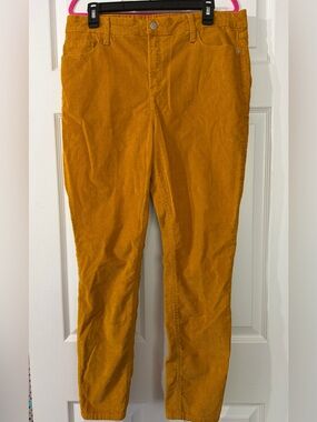 NWOT Old Navy Rockstar Super Skinny High Rise Corduroy Jeans Size 14